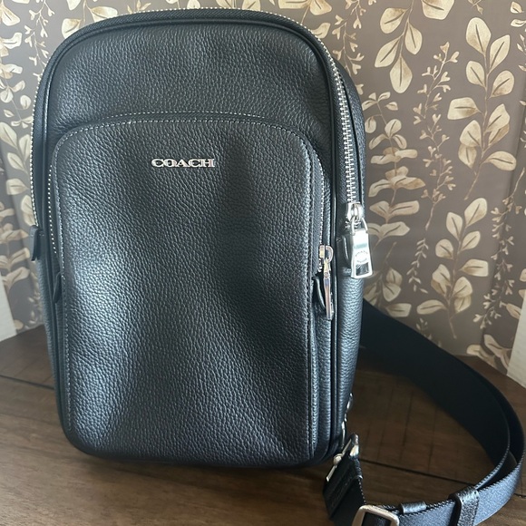 Coach Ethan Pack Pebble Leather Bag • Silver/Black - Style CQ669 - Picture 1 of 9